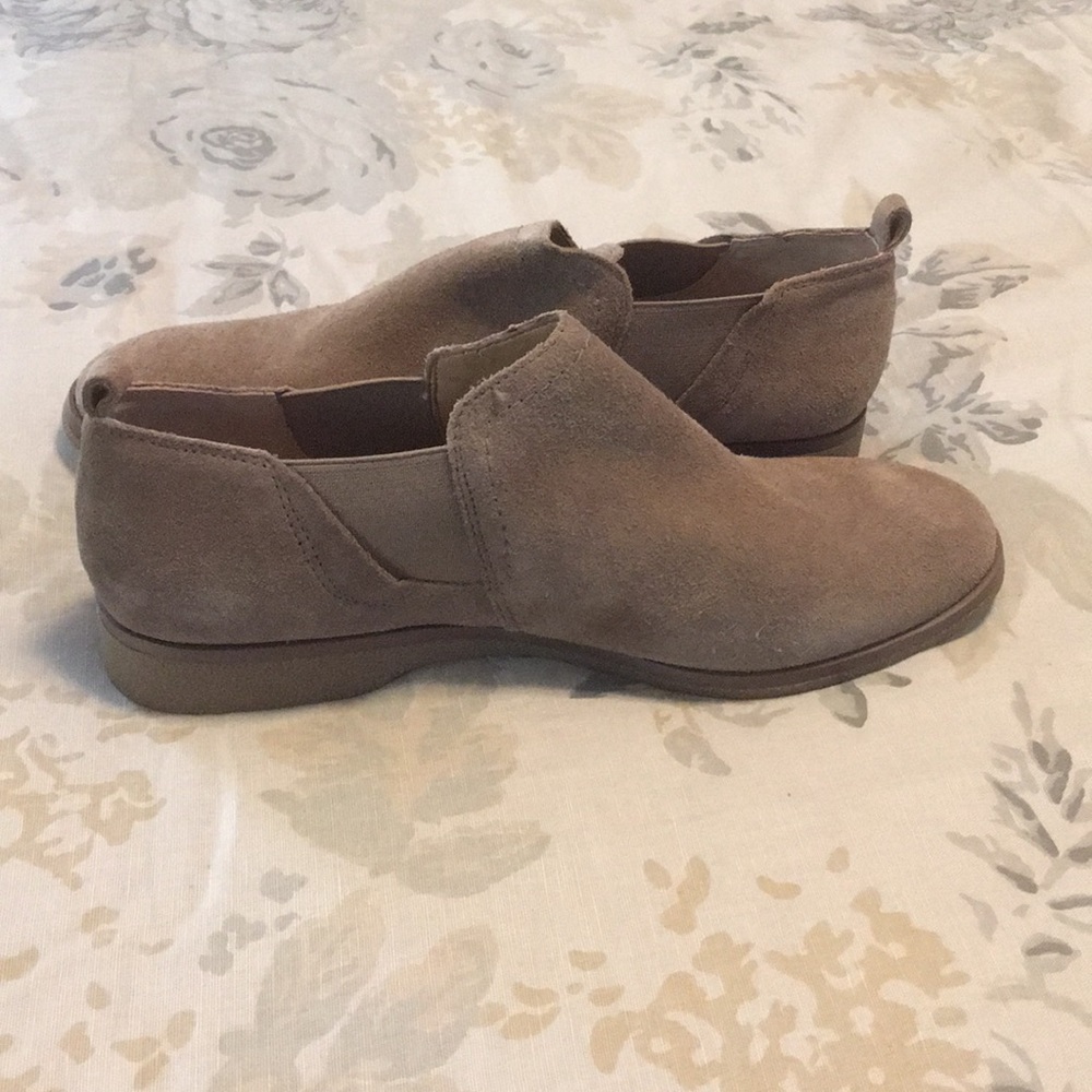 Franco Sarto  Pearle Chelsea Ankle Boot.
